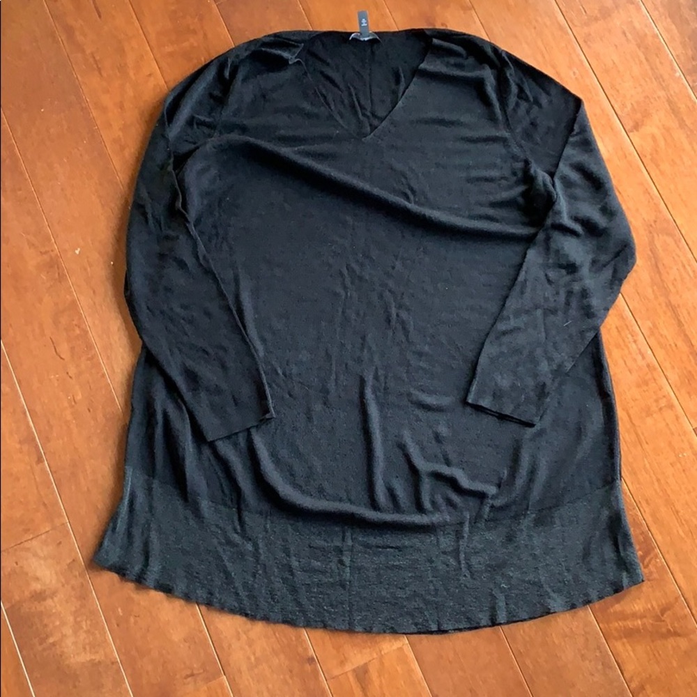 Eileen Fisher black tunic top- L
